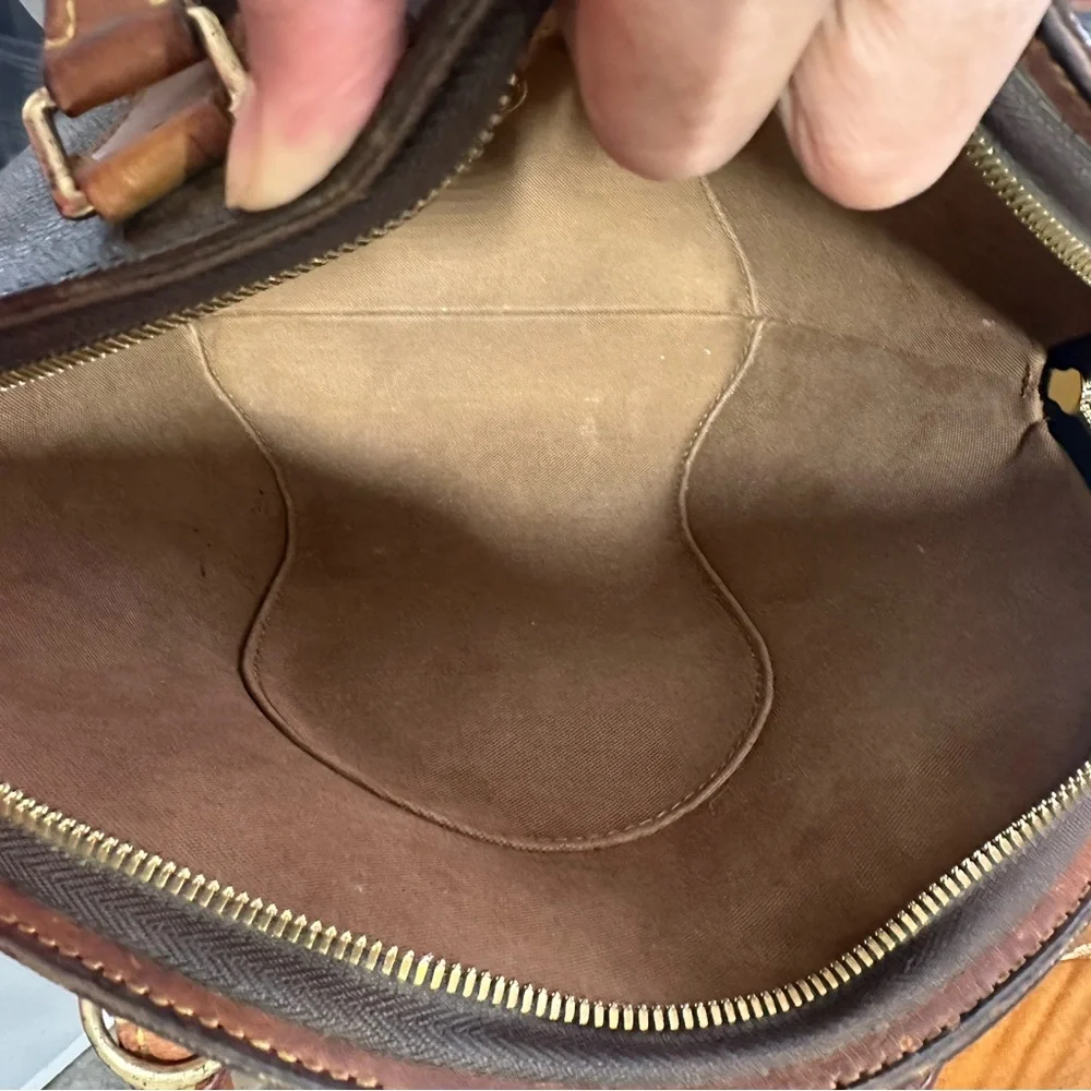Louis Vuitton
LV Monogram Ellipse PM petit Vintage - Picture 7 of 9